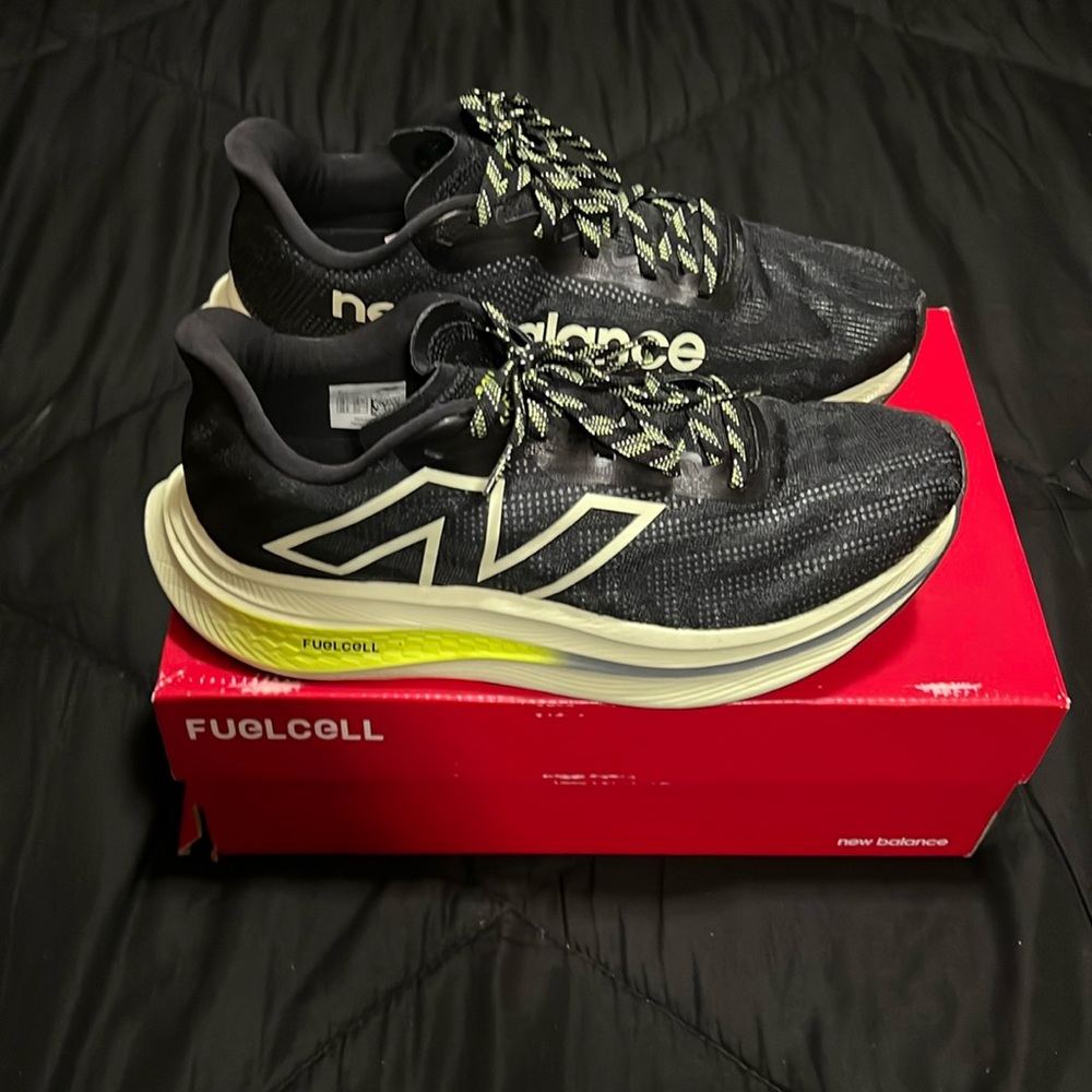 New balance FuelCell SuperComp Trainer v2 size 10.5
